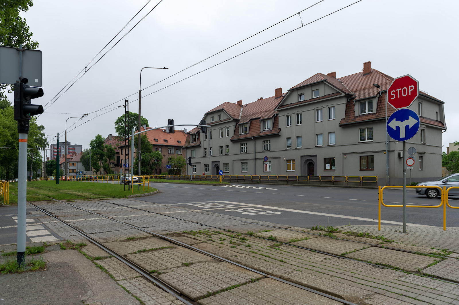 Skrzyżowanie - przejazd drogowo - tramwajowy ul. Wrocławska - Łużycka